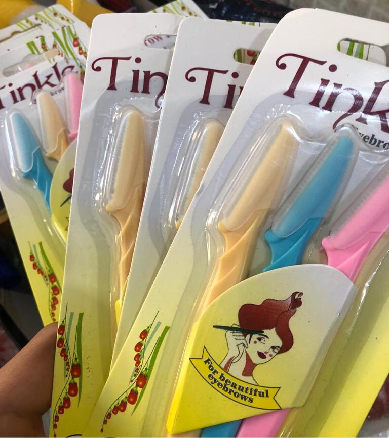 Tineke Eyebrow Razor